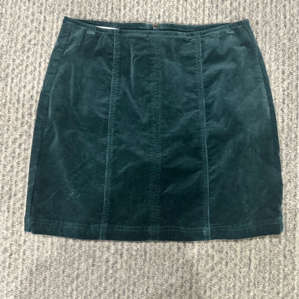 PACSUN Dark Green Corduroy Mini Skirt, size 28